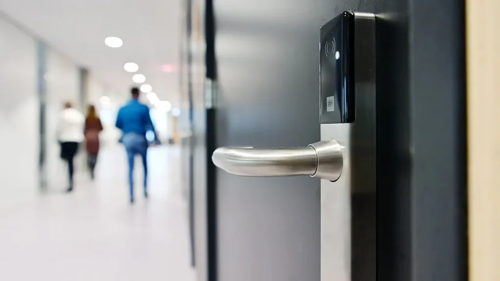 Zutrittskontrolle von KIM KEY – Maximale Sicherheit für Büros und Unternehmen Schlüssellose Zutrittskontrolle