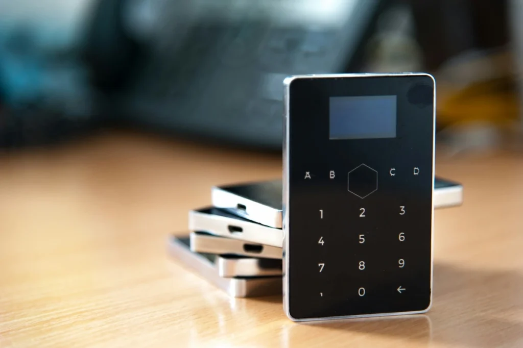 wie funktioniert eine sim-karte in einer alarmanlage Warum eine Alarmanlage mit SIM-Karte?